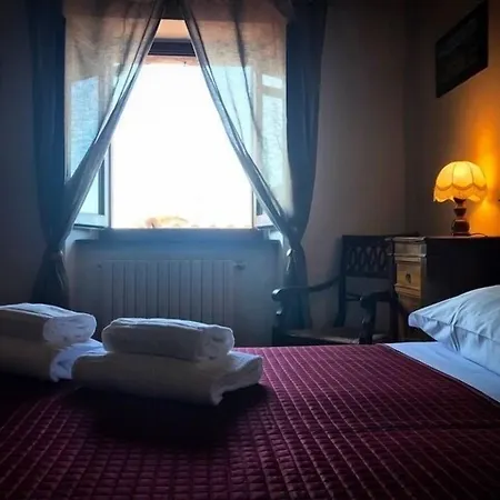 Sabrina Hotel 3*