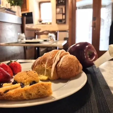 Sabrina Otel Cortona